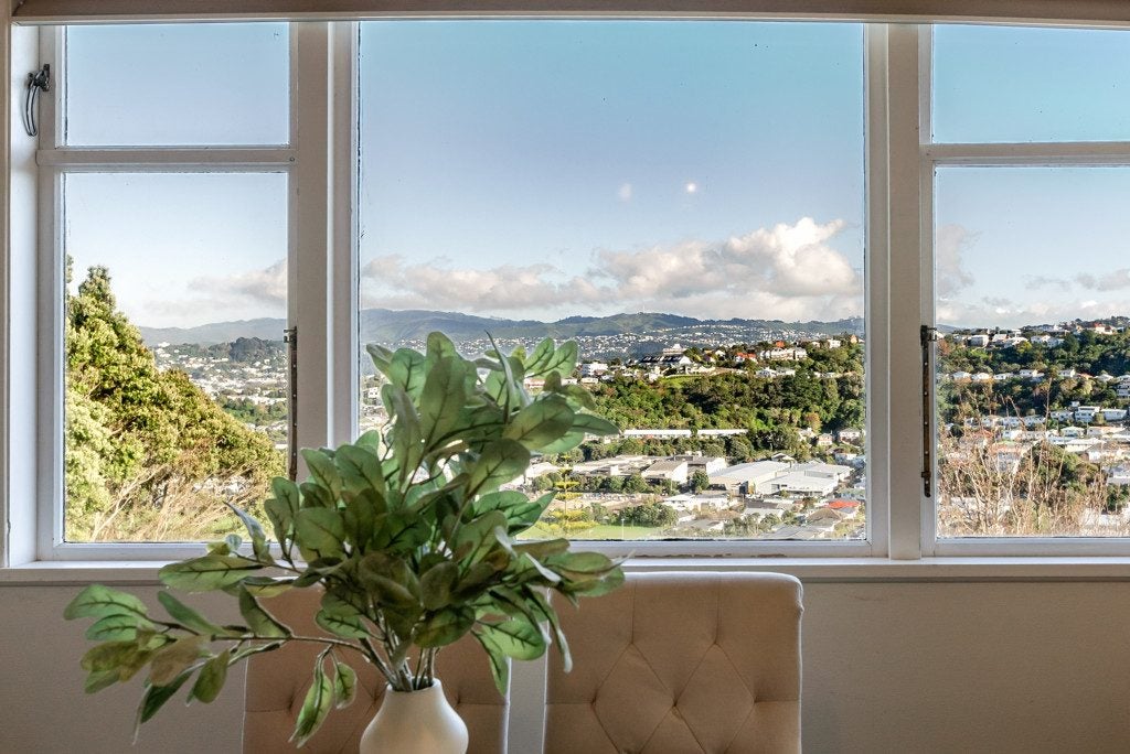 71 Nevay Road, Miramar, Wellington - Carousel 2