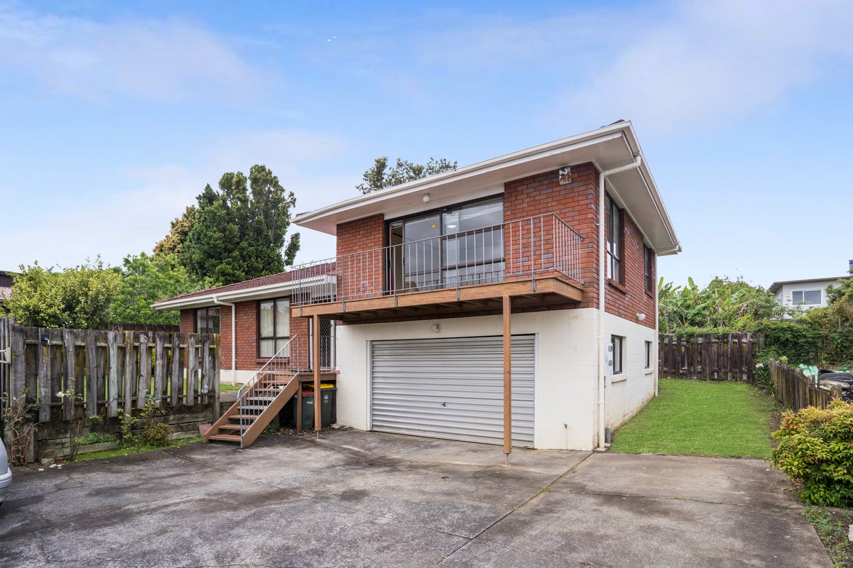 3/11 Grande Vue Road, Hillpark, Auckland - Carousel 2