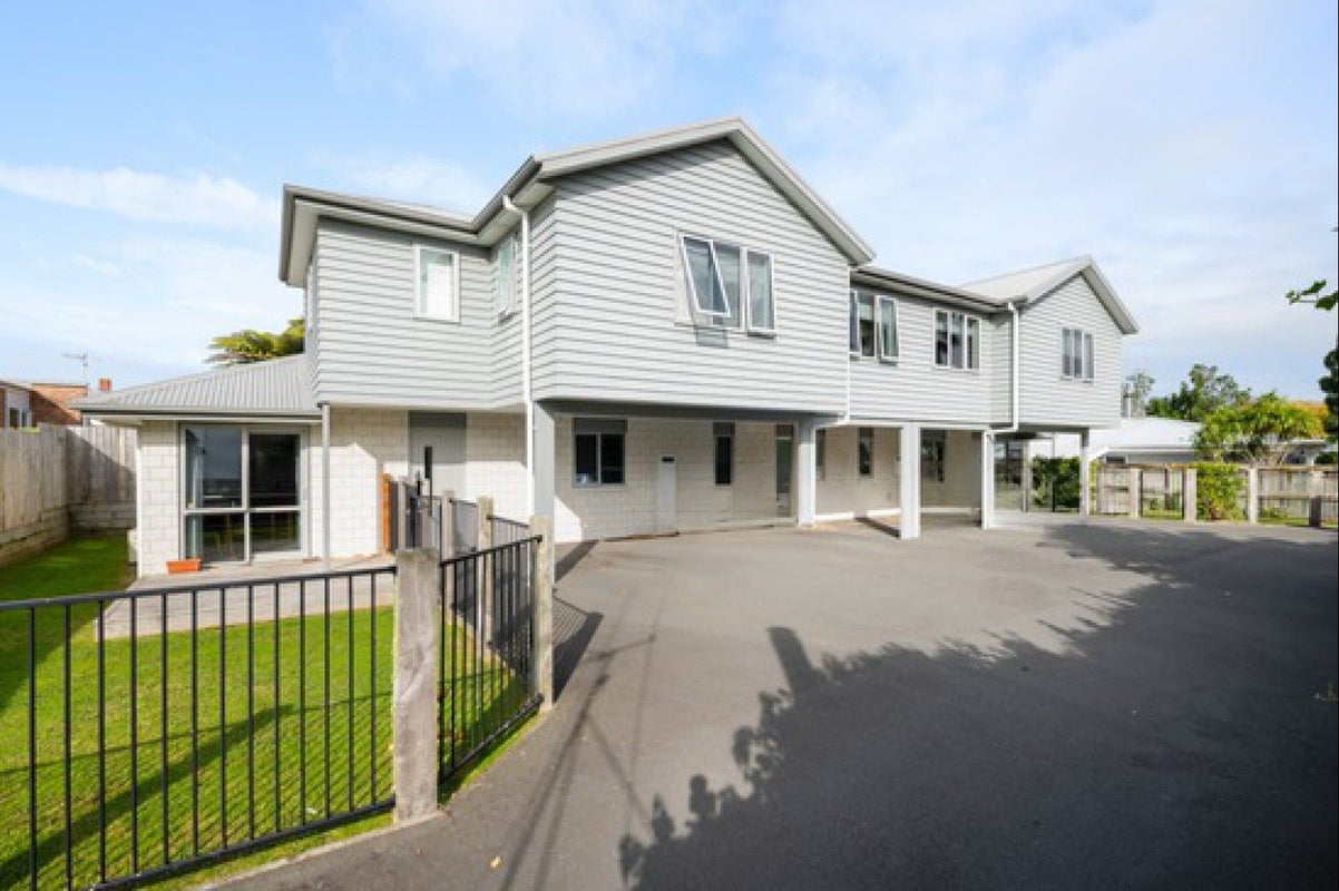 11A Knighton Road, Hillcrest, Hamilton - Carousel 1