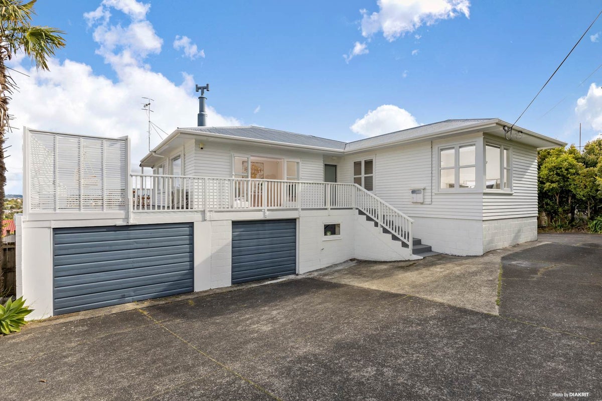 1/113 Coronation Road, Hillcrest, Auckland - Carousel 2