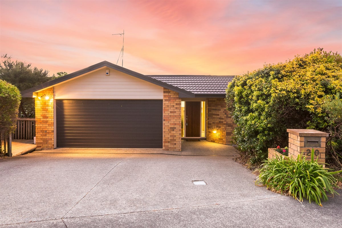 20 Astronomer Place, Whitby, Porirua - Carousel 1