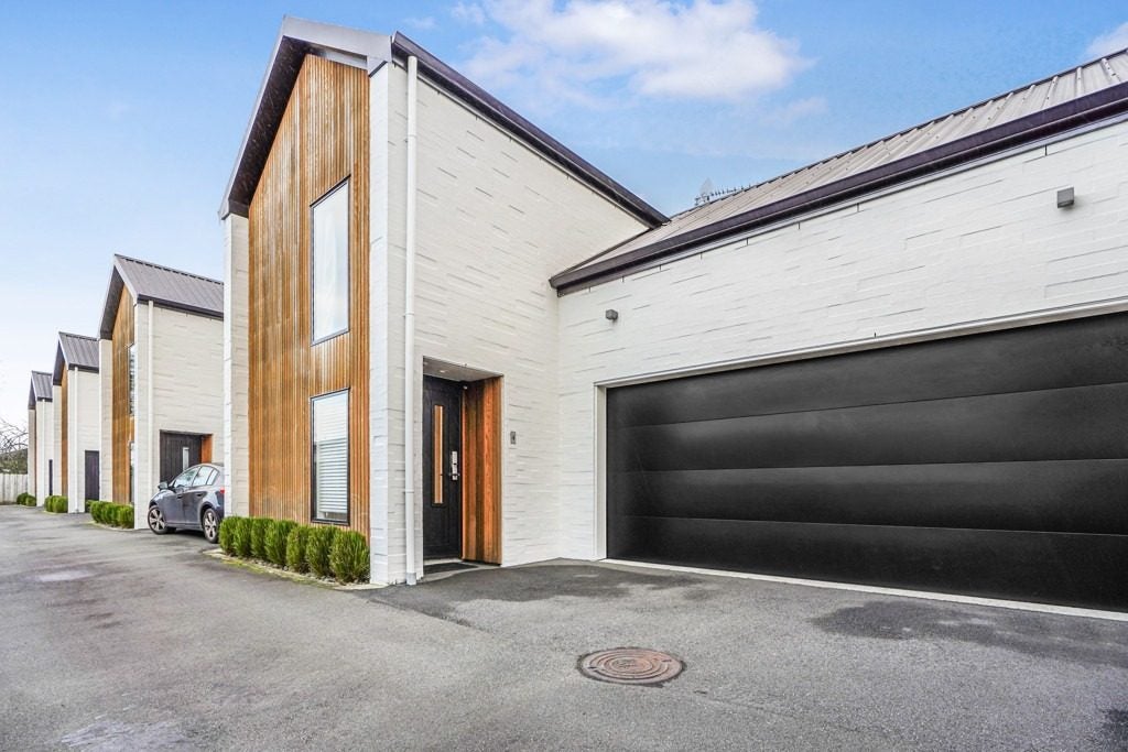 4/22 Campbell Street, Frankton, Hamilton - Carousel 1