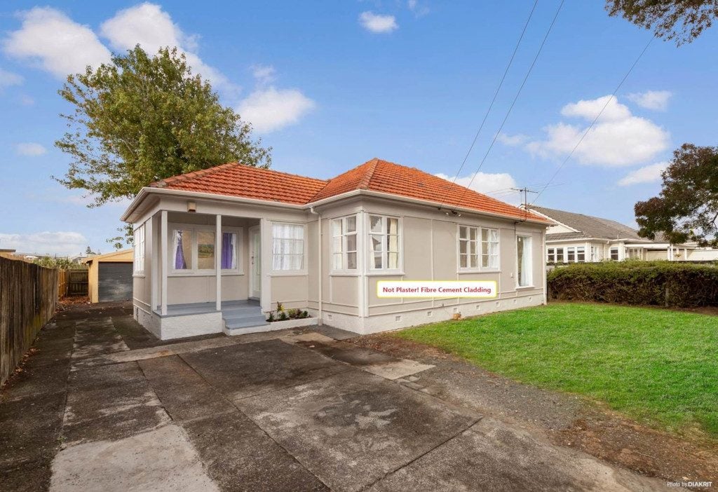 131 Hendon Avenue, Mount Albert, Auckland - Carousel 1