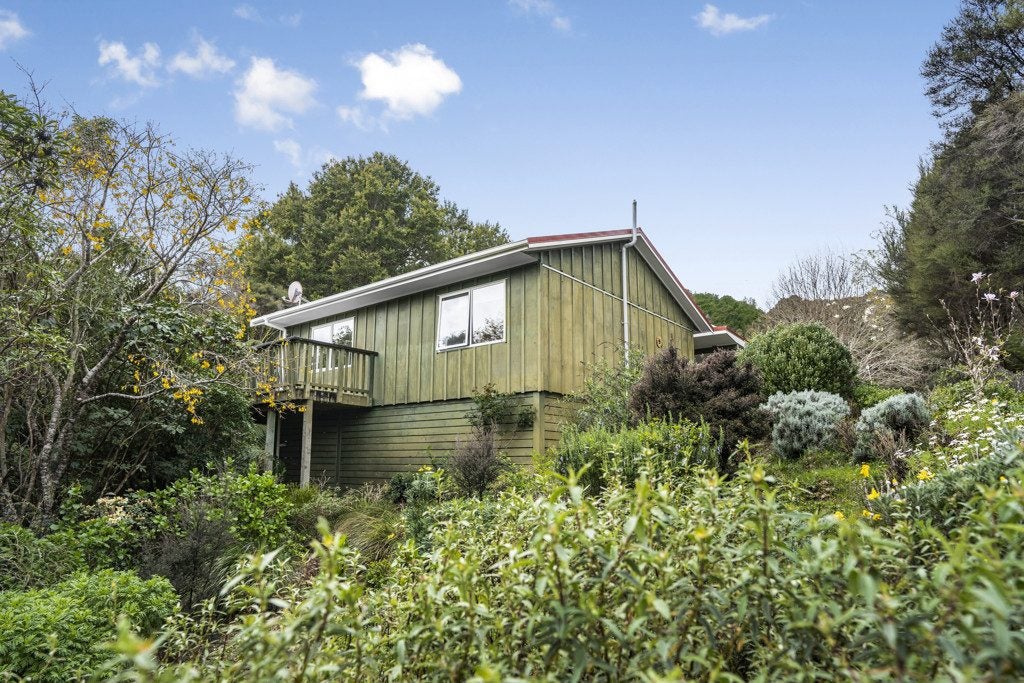 100A Hair Street, Wainuiomata, Lower Hutt - Carousel 2