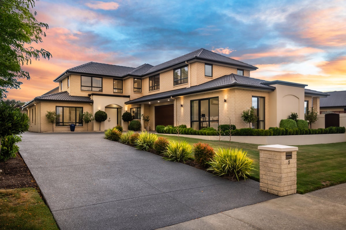 5 Ruby Avenue, Northwood, Christchurch - Carousel 32