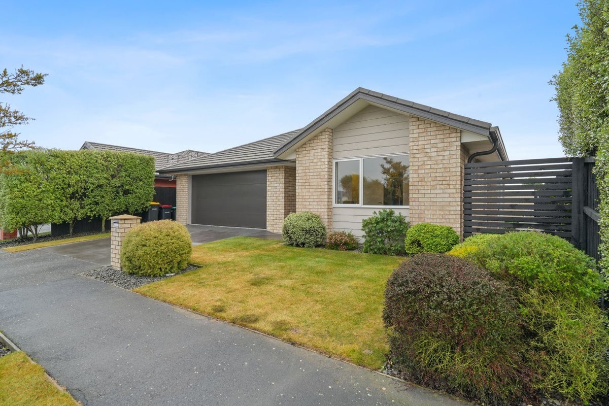 3 Mackinder Drive, Wigram, Christchurch - Carousel 1