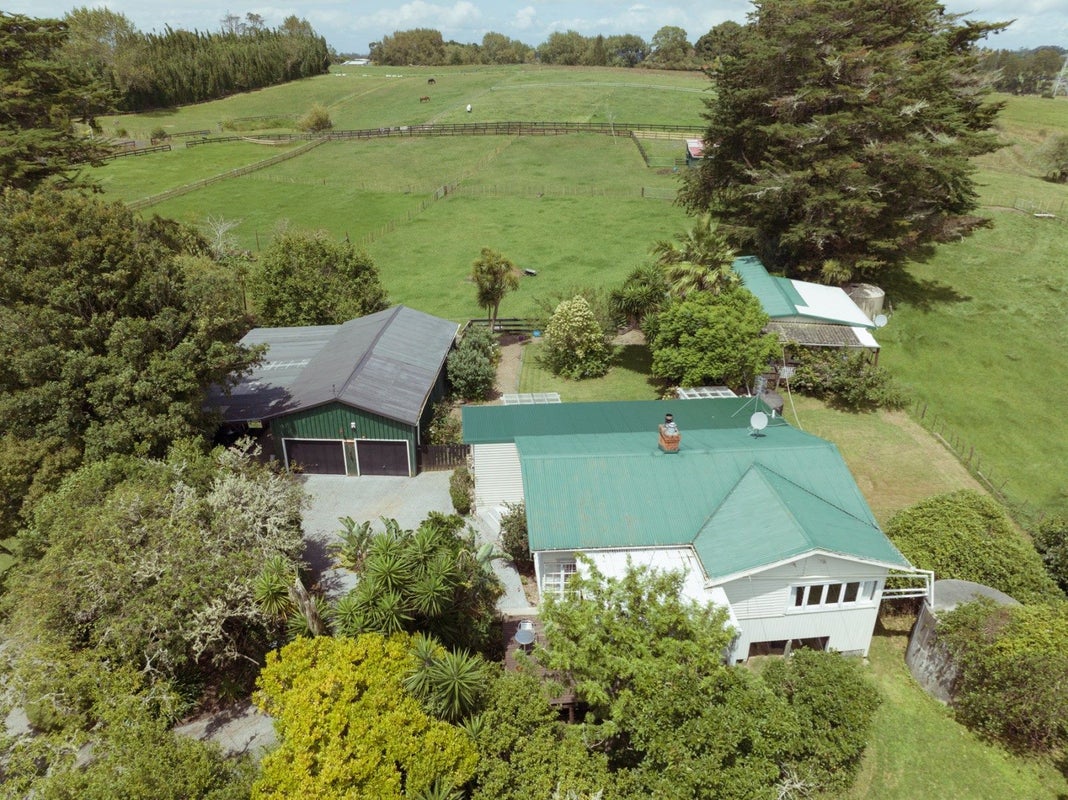 295 Taupaki Road, Taupaki, Henderson - Carousel 1