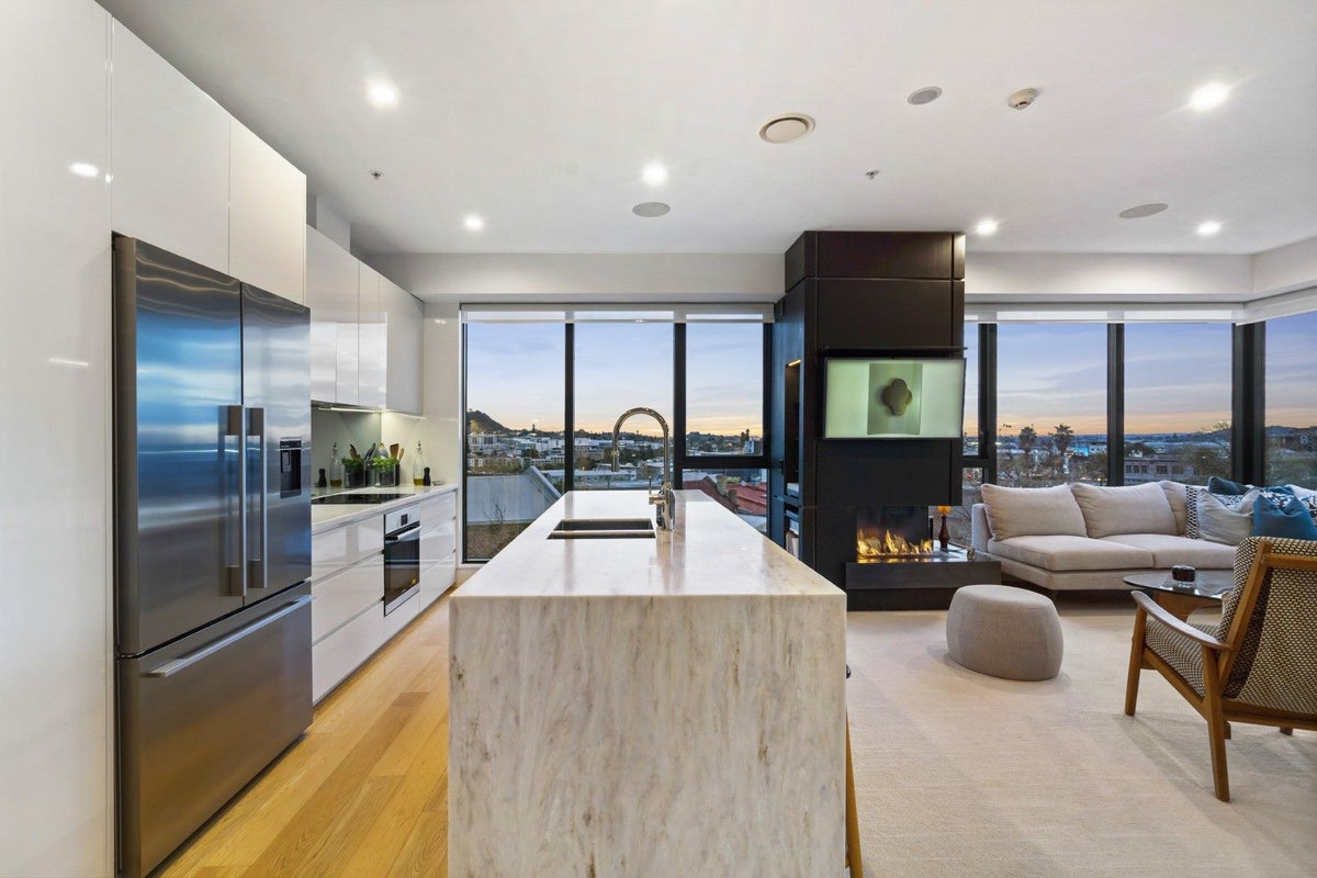 1005/8 Hereford Street, Freemans Bay, Auckland - Carousel 1