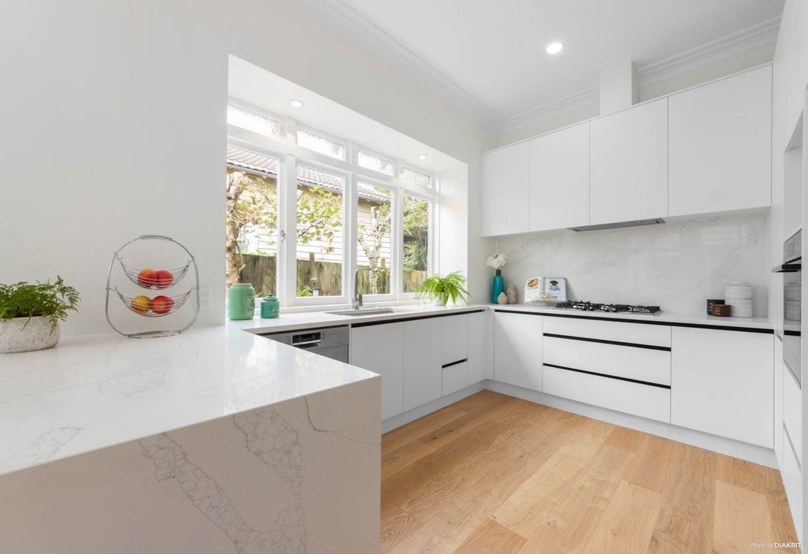 1/11 Queen Mary Avenue, Epsom, Auckland - Carousel 2