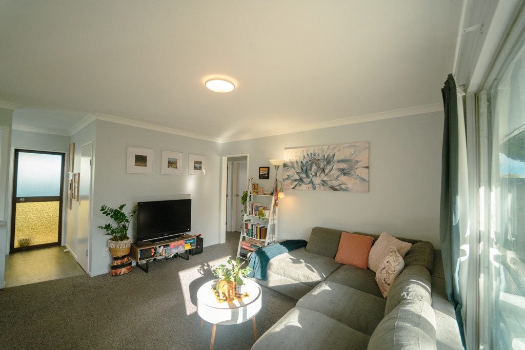 21B Arklow Place, Flaxmere, Hastings - Carousel 2
