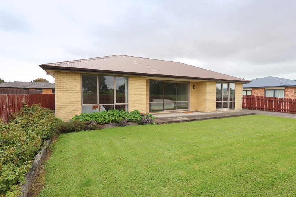 39 Ball Street, Kingswell, Invercargill - Carousel 21