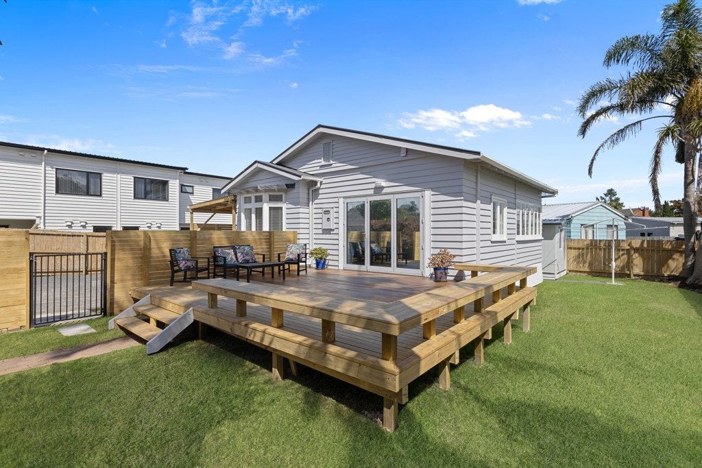 1/9 Kenderdine Road, Papatoetoe, Auckland - Carousel 2