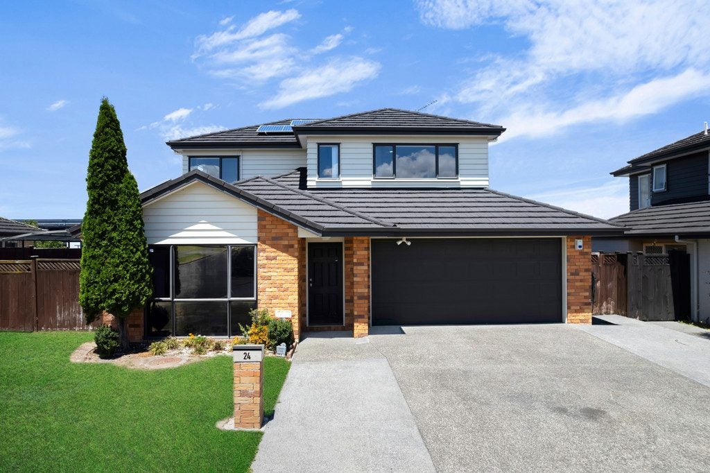 24 Sarteano Drive, Manurewa, Auckland - Carousel 1