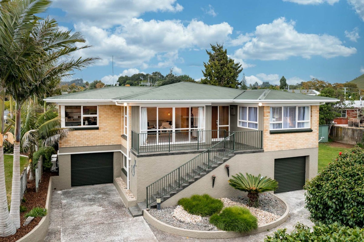19 Tuhangi Street, Kamo, Whangarei - Carousel 2
