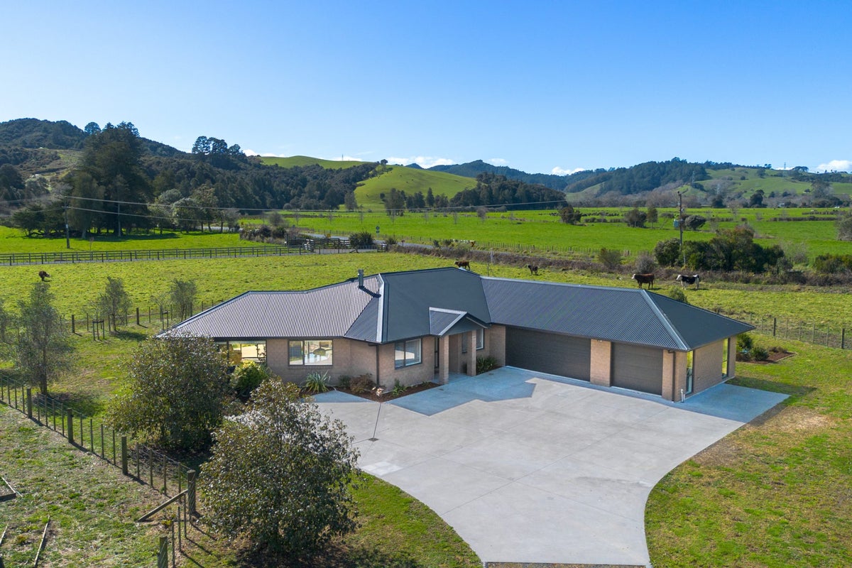 22 Twining Road, Mangatawhiri - Carousel 1