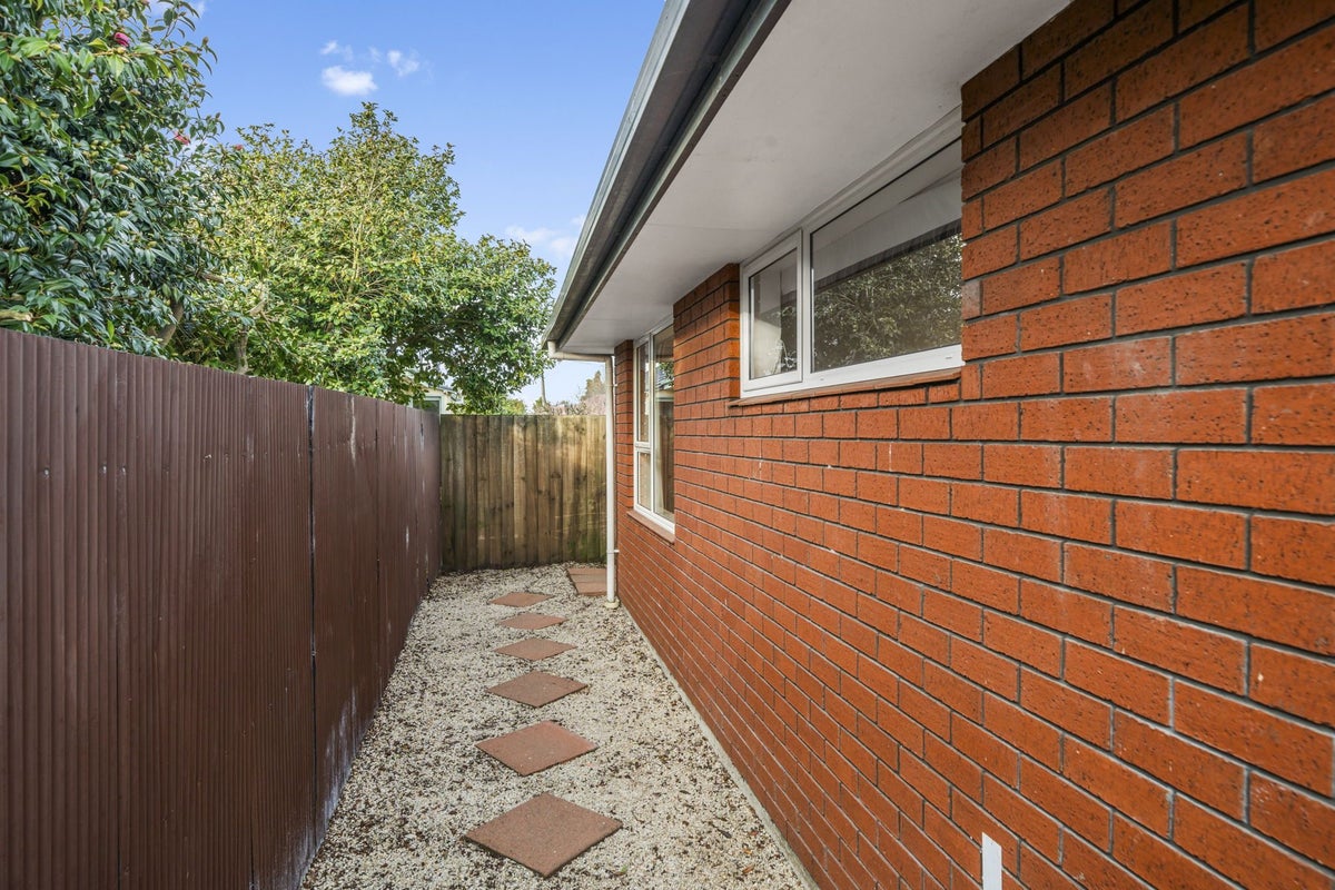 33A Daniels Road, Redwood, Christchurch - Carousel 30