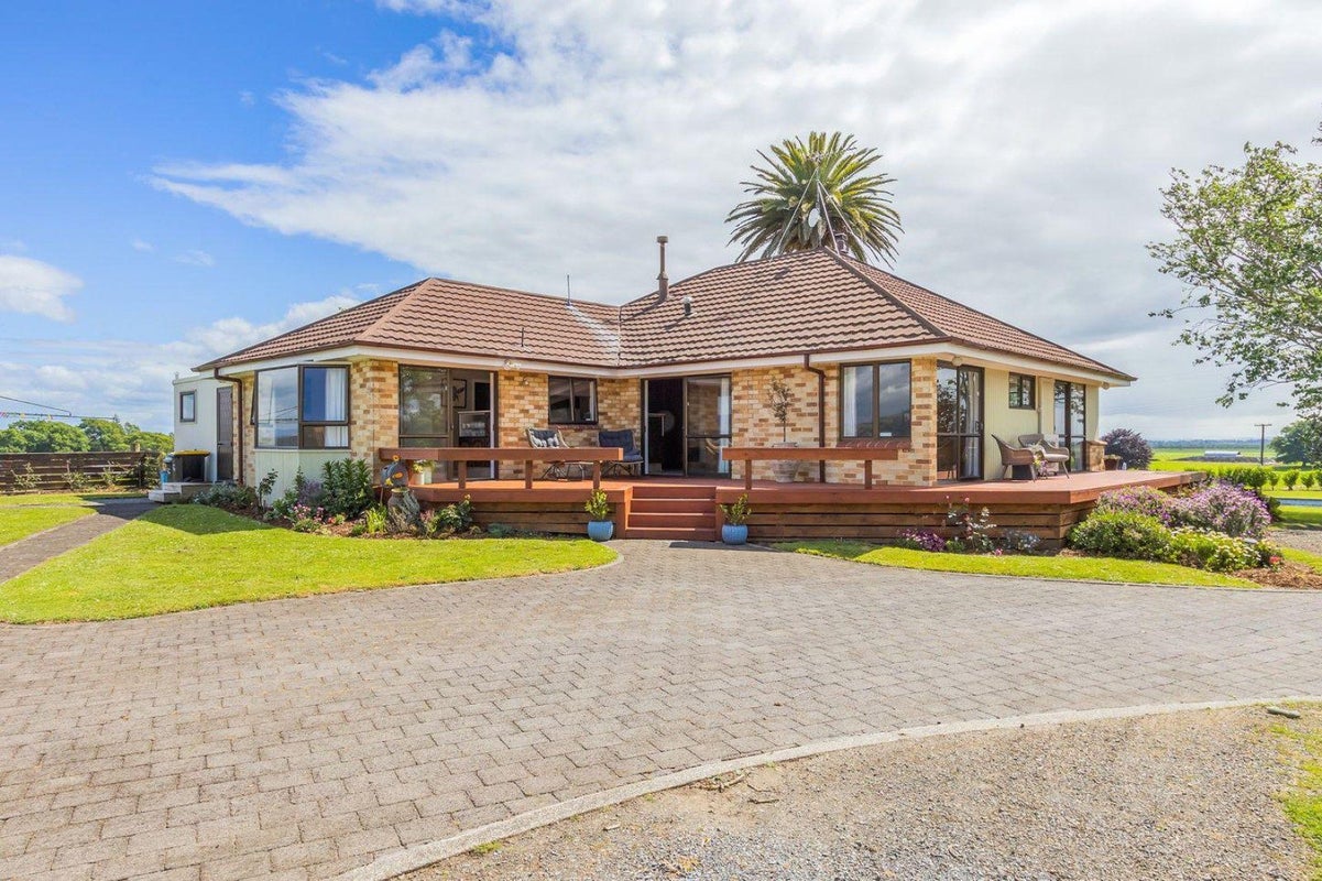12 Cox Road, Rotoorangi, Cambridge - Carousel 2