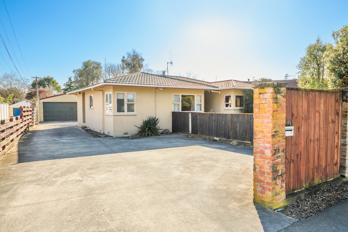 510 Ruahine Street, Hokowhitu, Palmerston North - Carousel 1