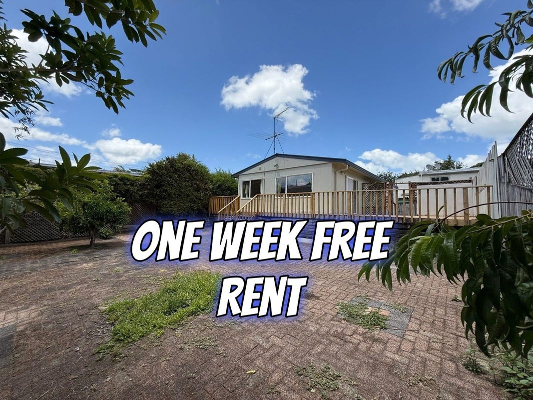 3/69A Godley Road, Green Bay, Auckland - Carousel 1
