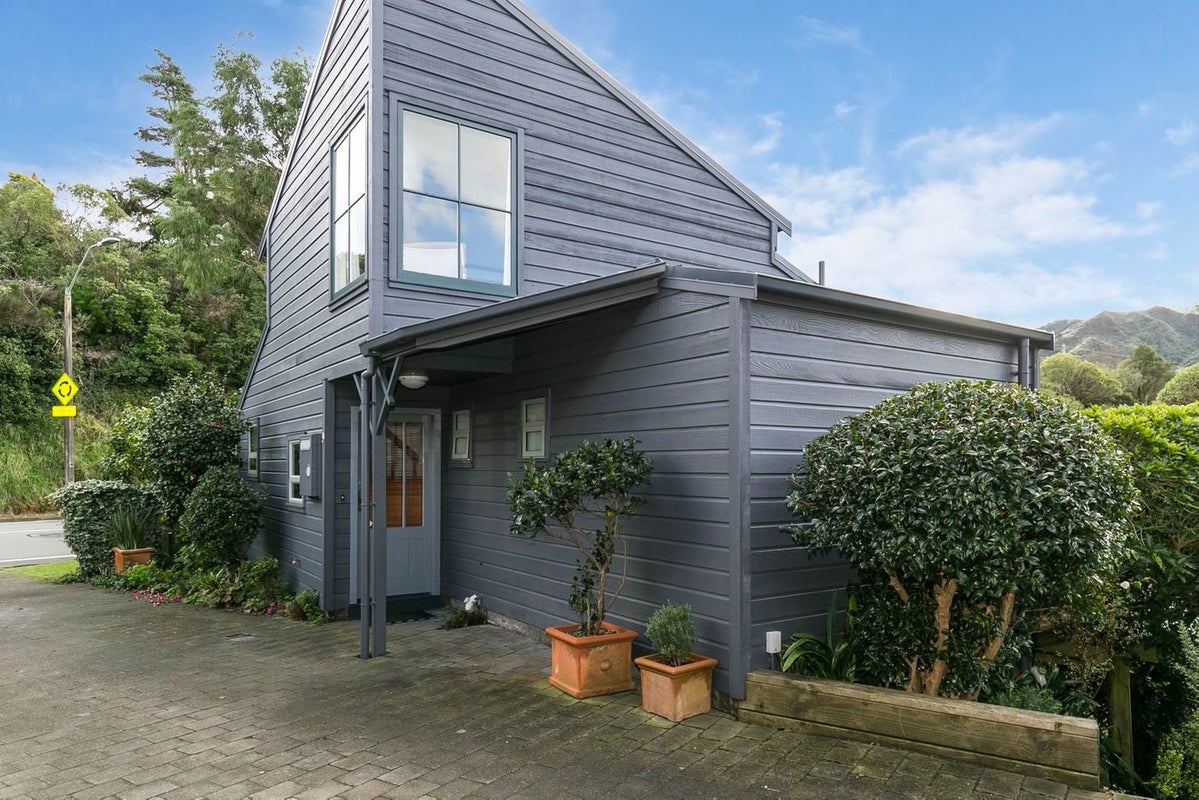 9 Waikowhai Street, Ngaio, Wellington - Carousel 2