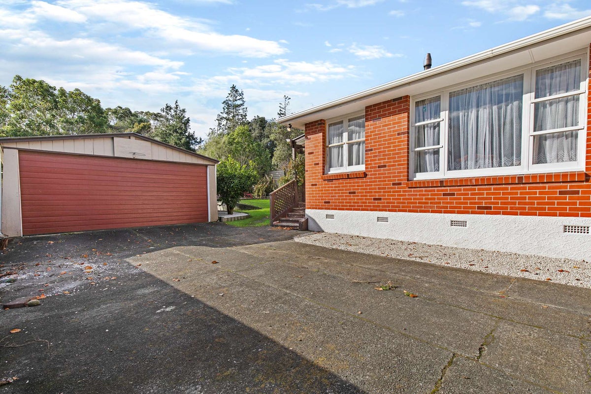 145 No 3 Line, Whanganui East, Whanganui - Carousel 2