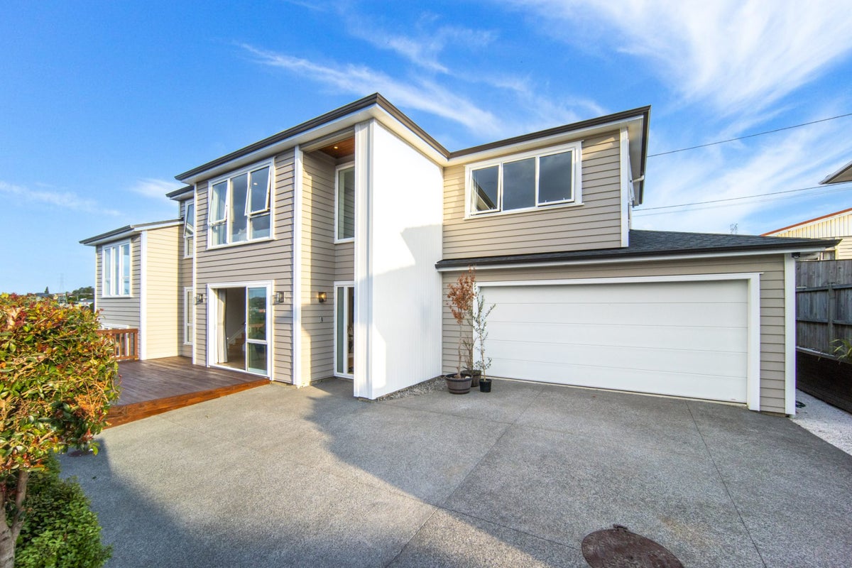 56A OAKDALE RD, Mount Roskill, Auckland - Carousel 36