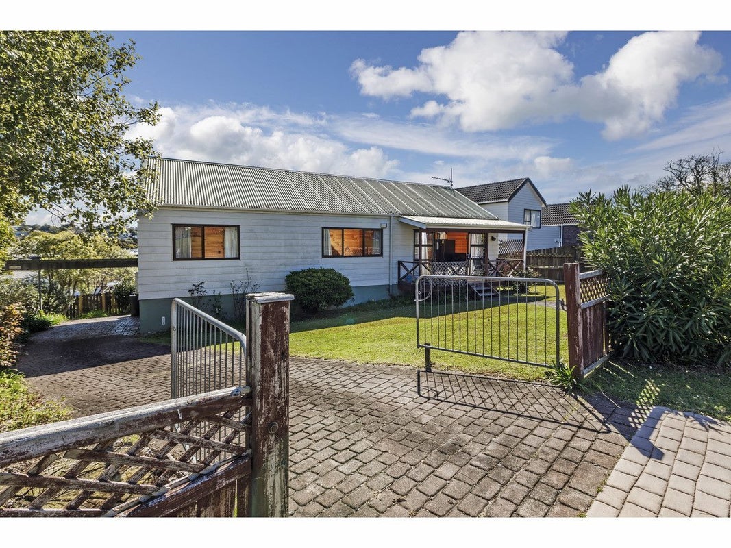 56 Kennedy Avenue, Forrest Hill, Auckland - Carousel 13