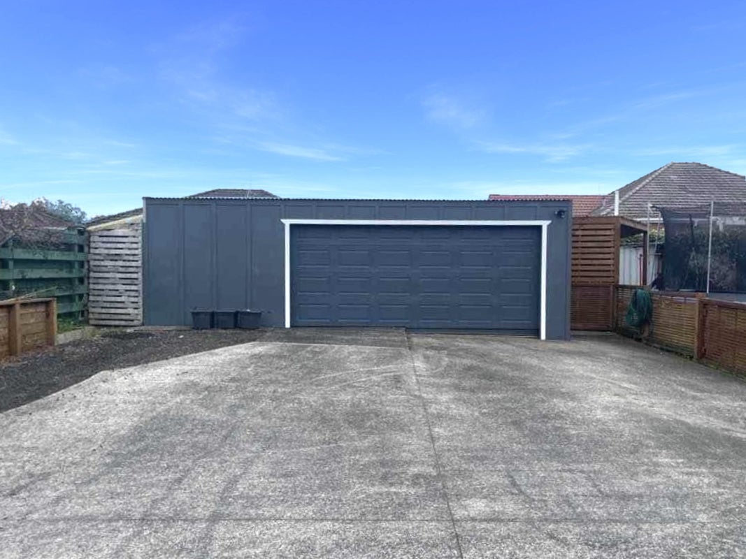 11 Owens Road, Waiuku, Waiuku - Carousel 13