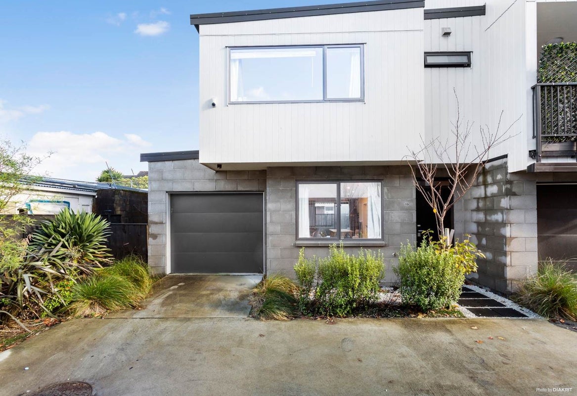 19 Houkura Way, Sandringham, Auckland - Carousel 1