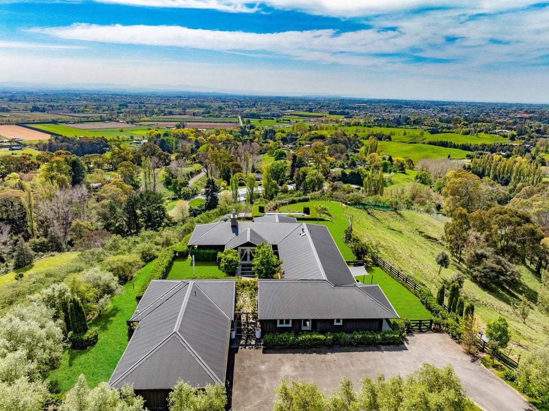 56 Endsleigh Drive, Havelock North, Hastings - Carousel 2
