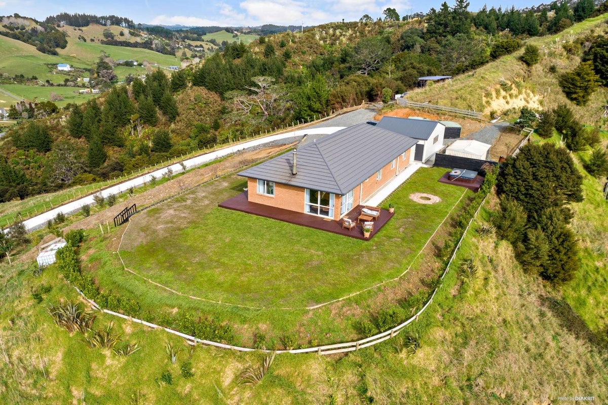 800C WERANUI ROAD, Wainui, Auckland - Carousel 1