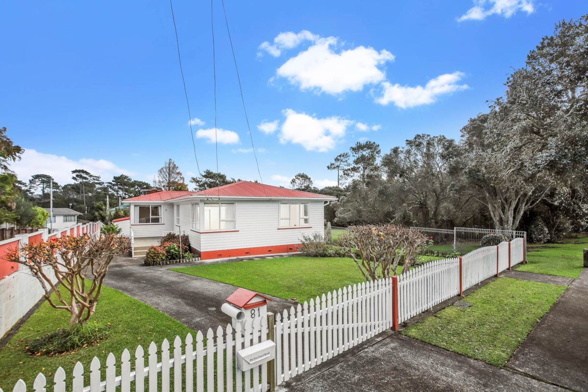 81 Connell Street, Blockhouse Bay, Auckland - Carousel 1