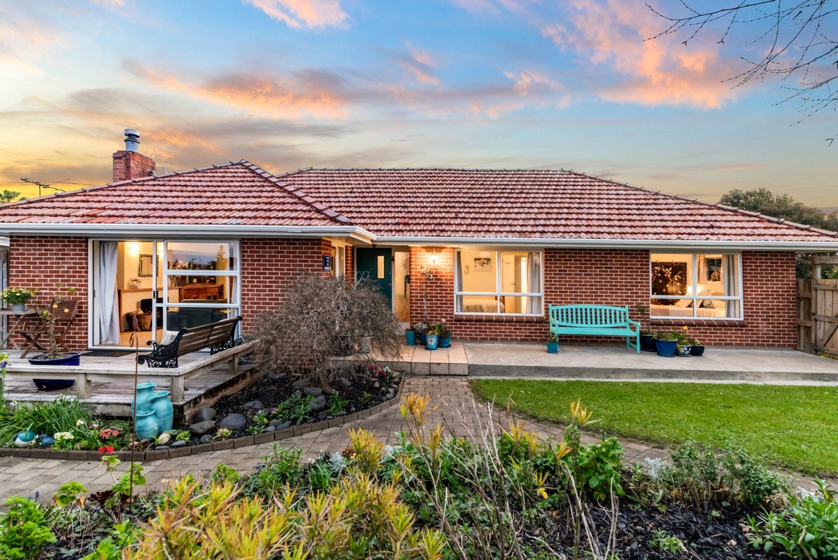 1/23 Howe Street, Howick, Auckland - Carousel 1