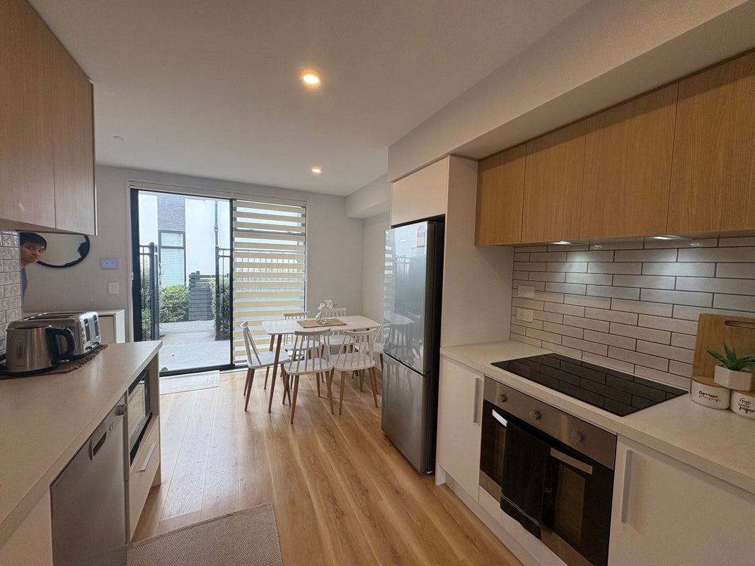 5/12 New Brighton Road, Shirley, Christchurch - Carousel 2