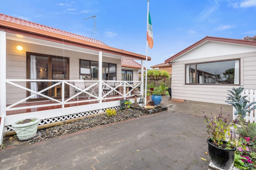 143 Florence Avenue, Orewa, Orewa - Carousel 2