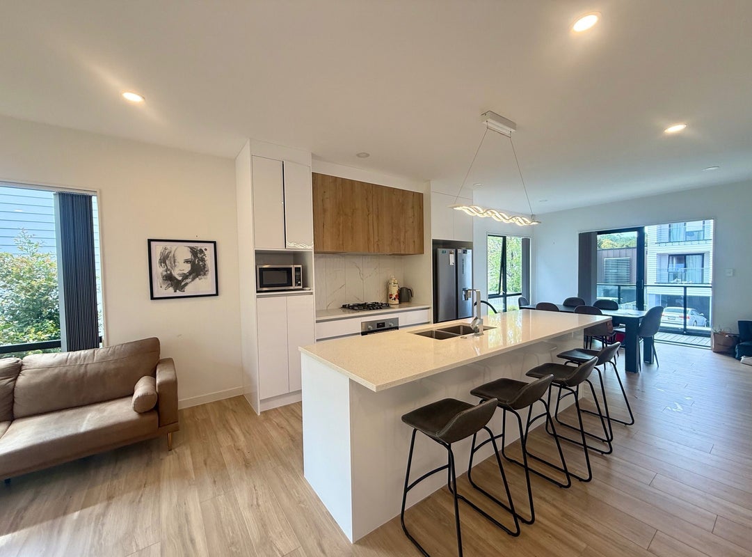 5 Waka Street, Albany Heights, Auckland - Carousel 1