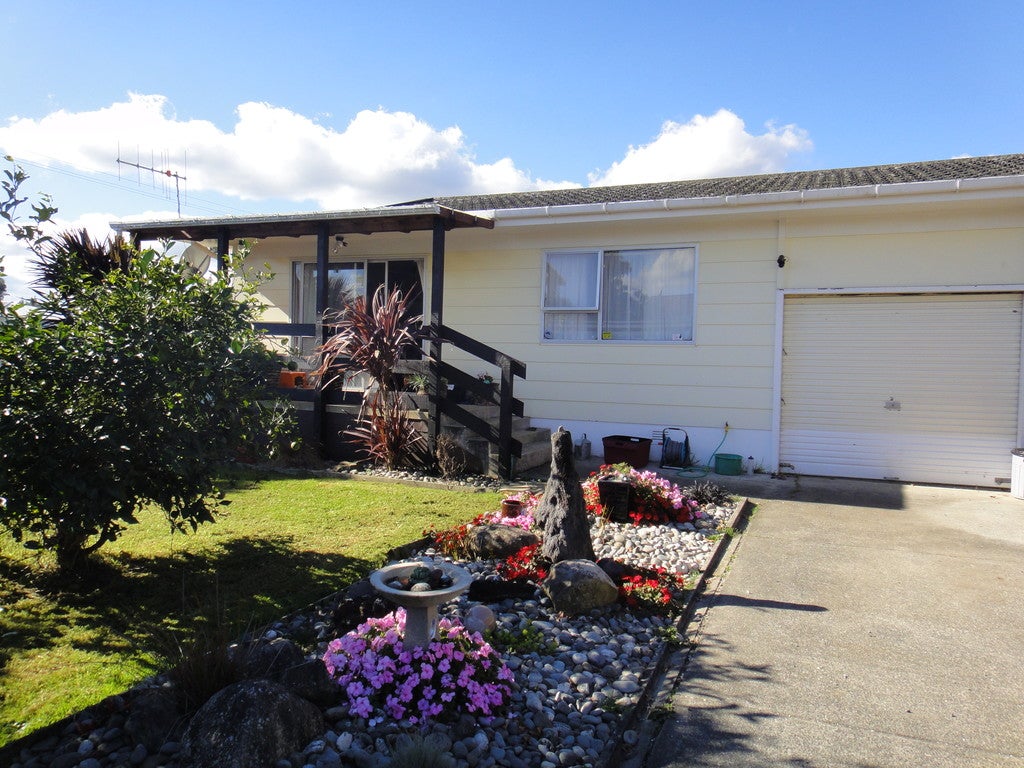 1 Lockheed Place, Onerahi, Whangarei - Carousel 1