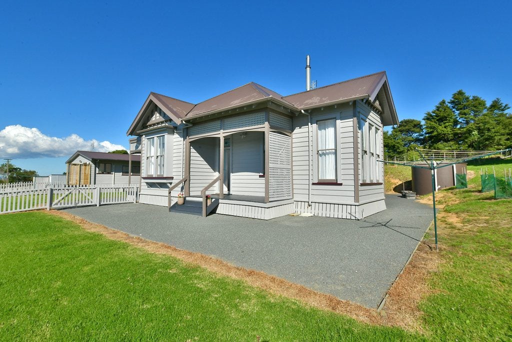 21 Shine Road, Helensville - Carousel 2