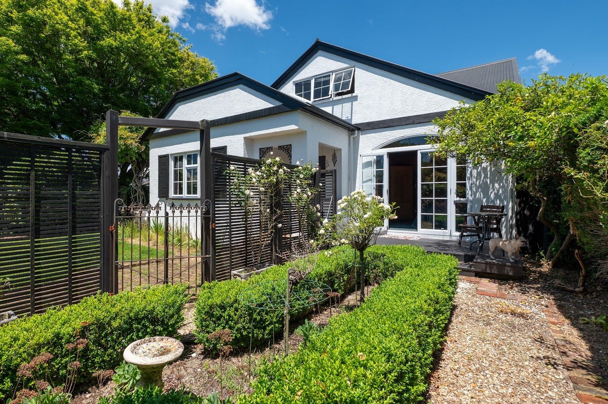 2 Pretoria Street, Victoria, Rotorua - Carousel 1