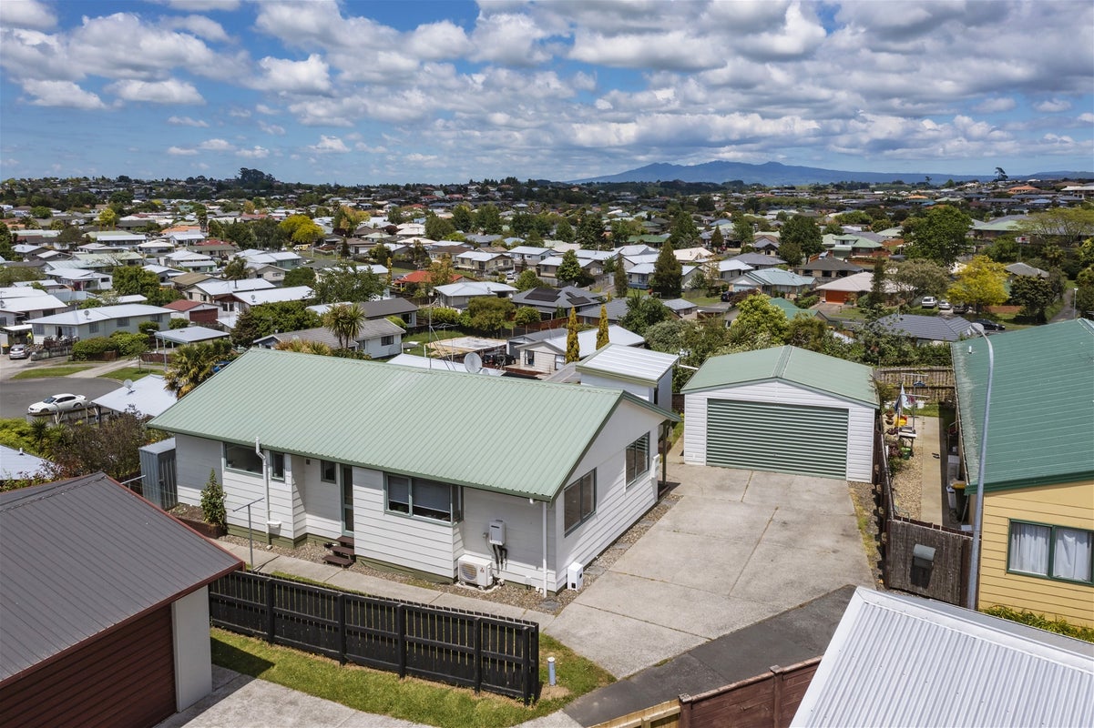 43 Baverstock Road, Nawton, Hamilton - Carousel 1