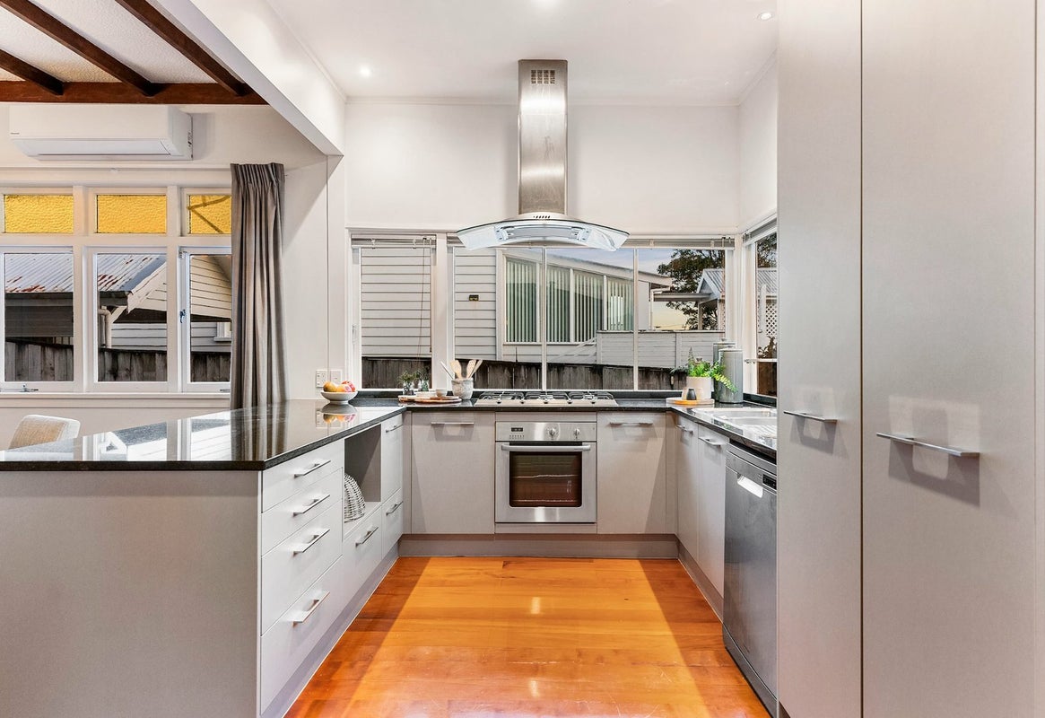 56 Spring Street, Onehunga, Auckland - Carousel 2