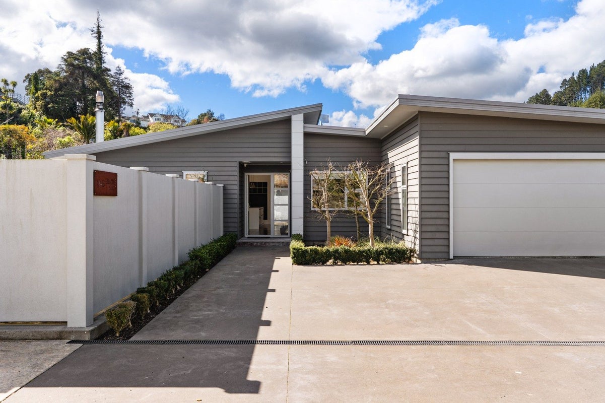 134B Ballance Street, Whataupoko, Gisborne, Gisborne - Carousel 1
