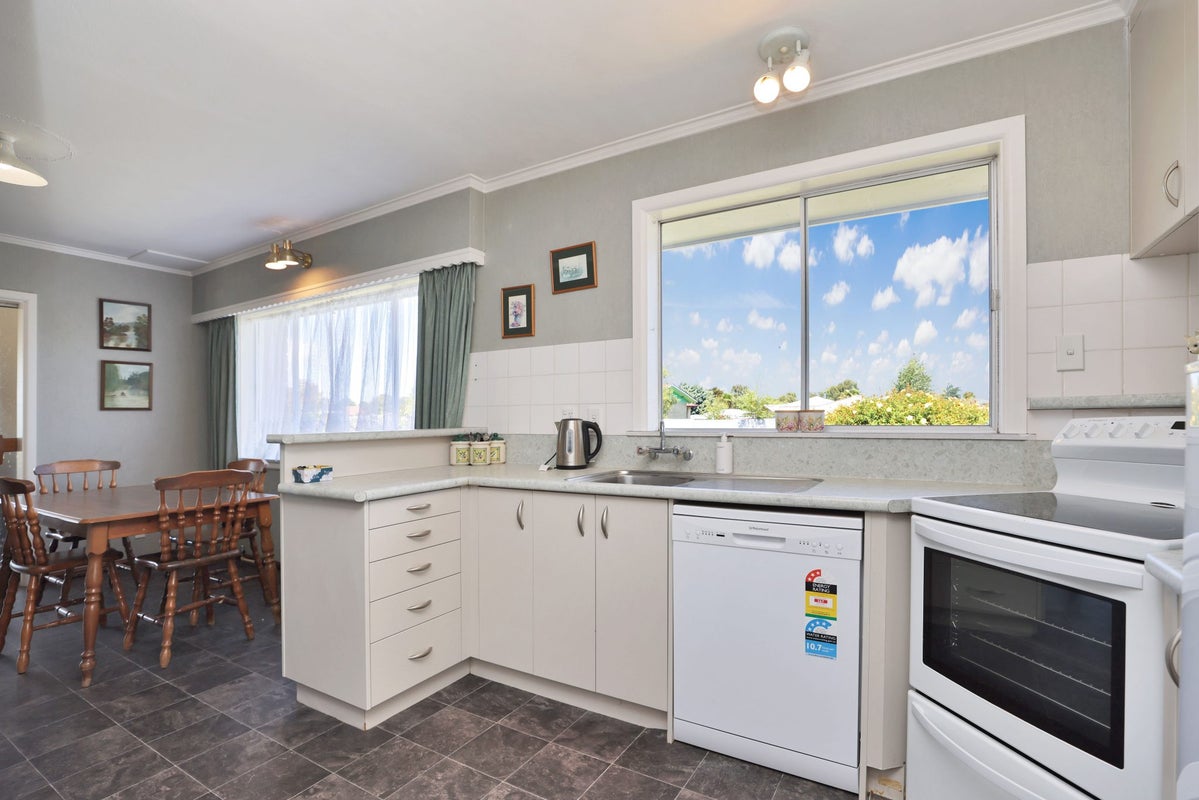 9 Lagmhor Road, Tinwald, Ashburton - Carousel 2