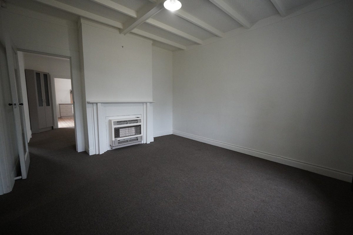 94 Limbrick Street, Terrace End, Palmerston North - Carousel 2
