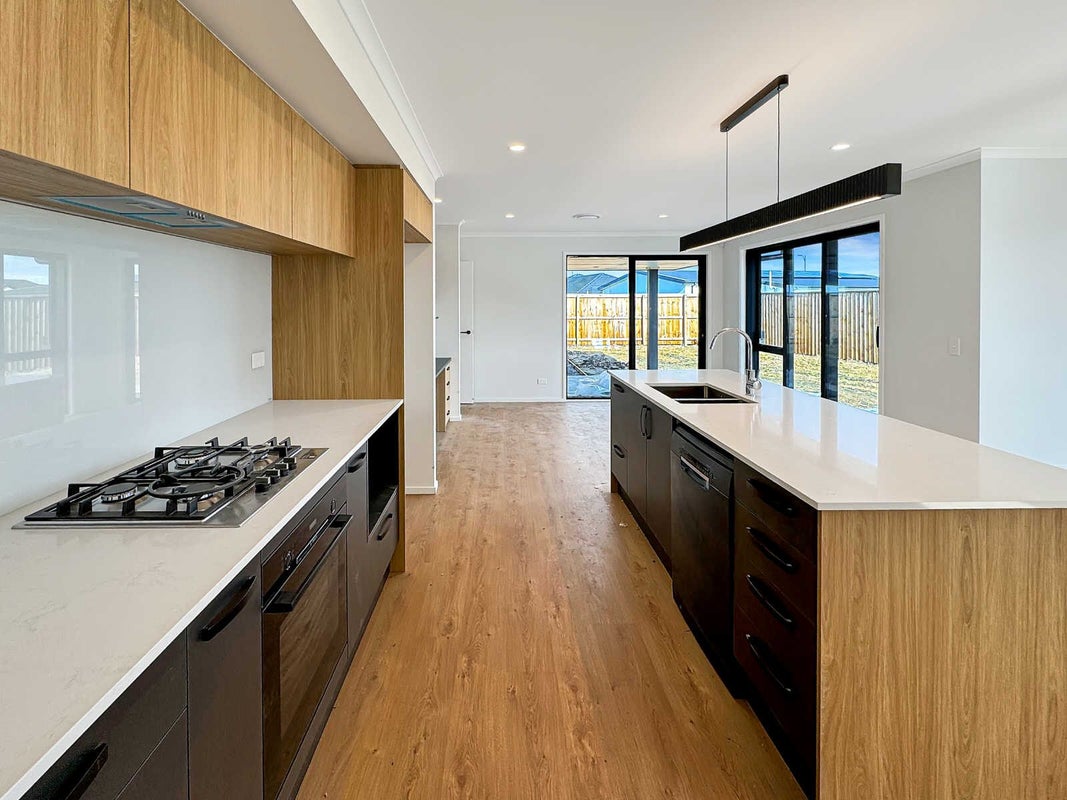 20 Blue Jacket Drive, Halswell, Christchurch - Carousel 2