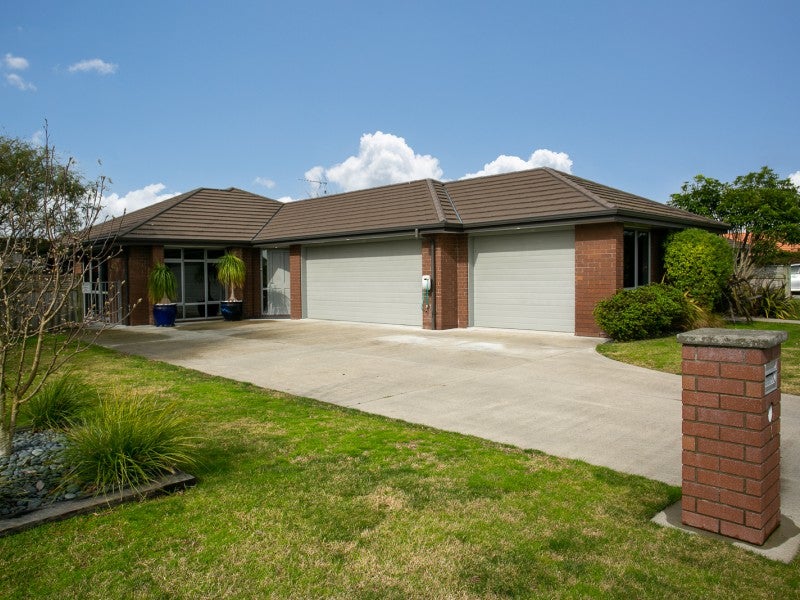 6 Peppercorn Place, Leamington, Cambridge - Carousel 1