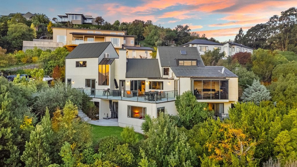 24 Lucknow Place, Cashmere, Christchurch - Carousel 1