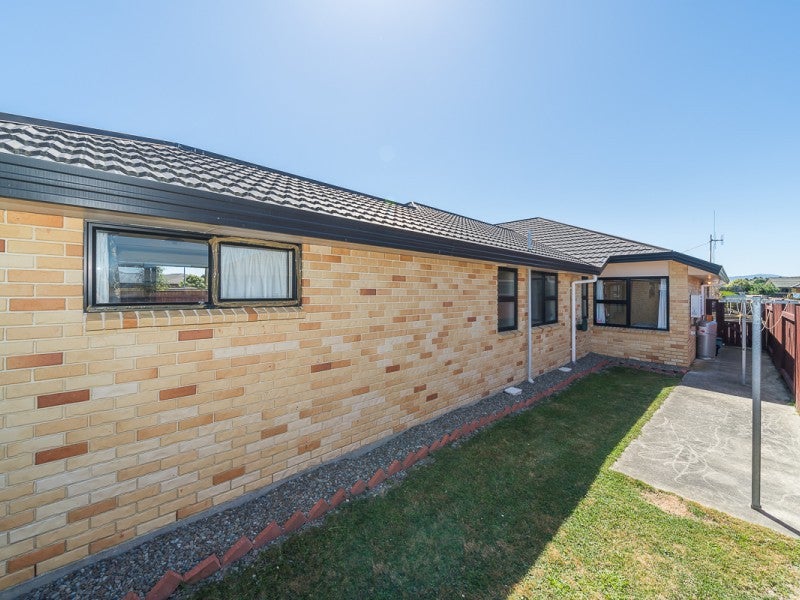 10 Geneva Terrace, Kelvin Grove, Palmerston North - Carousel 20