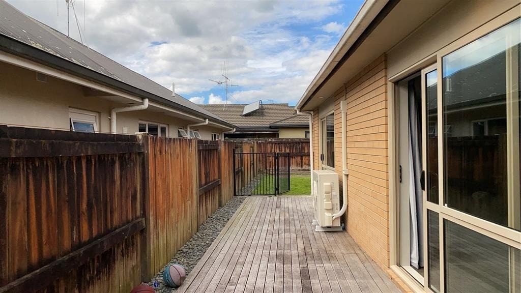 84 Solomon Street, Brookfield, Tauranga - Carousel 2