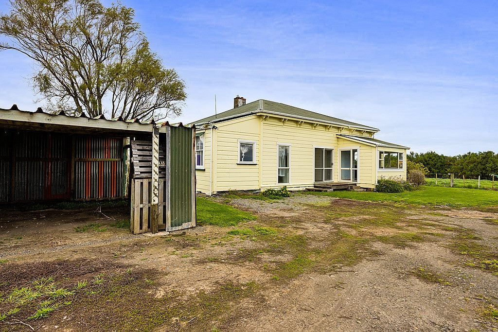 41 County Drive, Hawera - Carousel 29